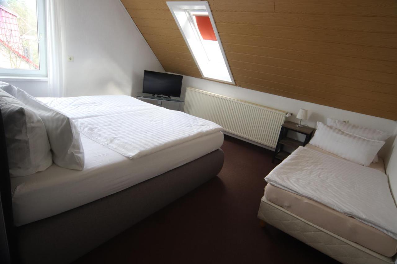 Ruhige Wohnung Mit Terrasse Nur 5 Minuten Zur Mueritz Marienfelde Exterior photo