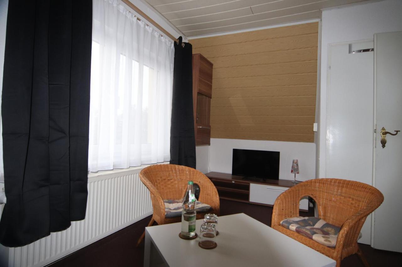 Ruhige Wohnung Mit Terrasse Nur 5 Minuten Zur Mueritz Marienfelde Exterior photo